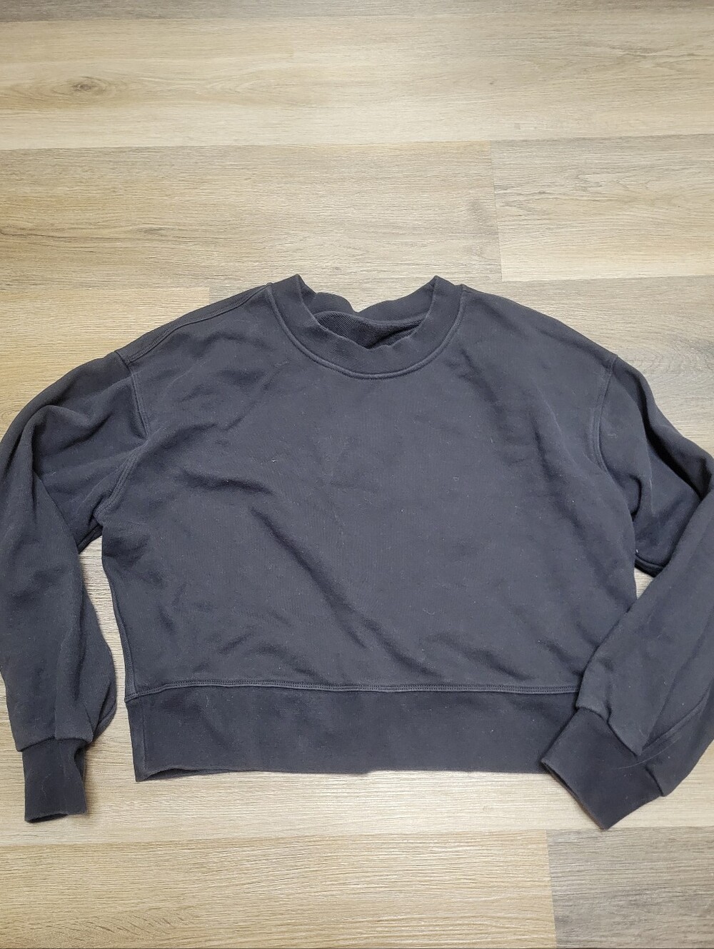 Lululemon Black Perfectly Oversized Cropped Crew Sweatshirt Women's